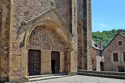 Abdijkerk van Sainte-Foy, Conques, Frankrijk; Abbey Church of Saint Foy, Conques, France